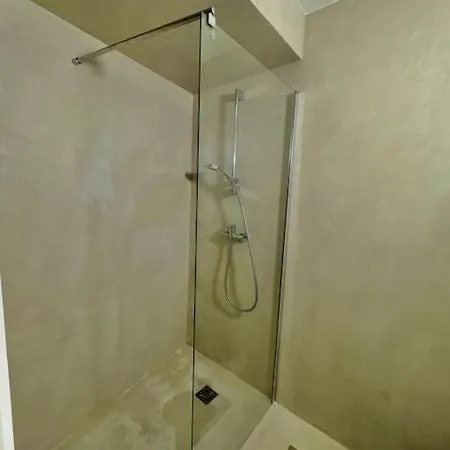 Beautiful Flat In Saint-germain Lejlighed