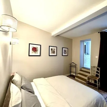 Beautiful Flat In Saint-germain Apartament Paryż