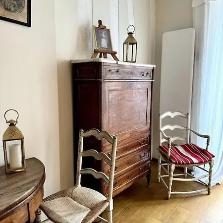Beautiful Flat In Saint-germain Paris