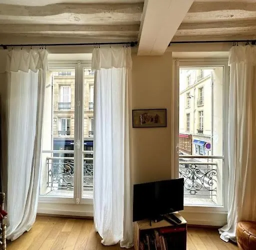 Beautiful Flat In Saint-germain Appartement Parijs